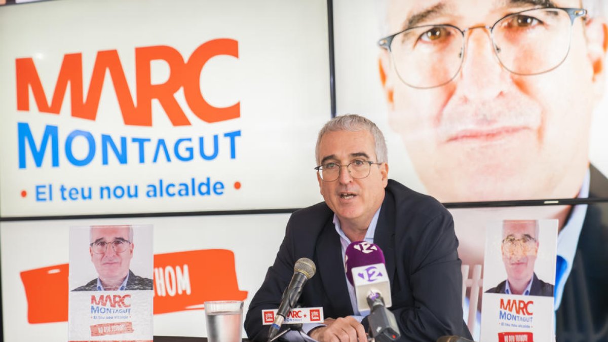 Marc Montagut, ahir, durant la presentacióde les sigles amb què opta a ser alcalde de Salou.