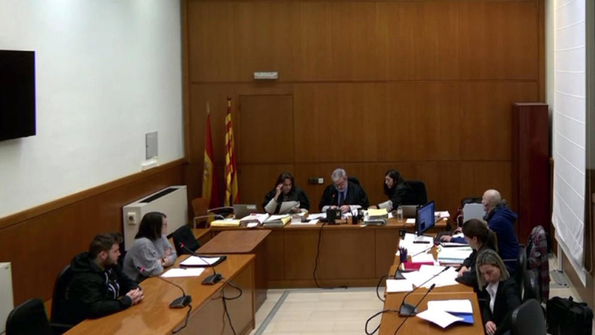 Imatge de la vista a l'Audiència de Barcelona on s'havia de jutjat el cas del monitor d'Artés i que finalment ha acabat amb conformitat