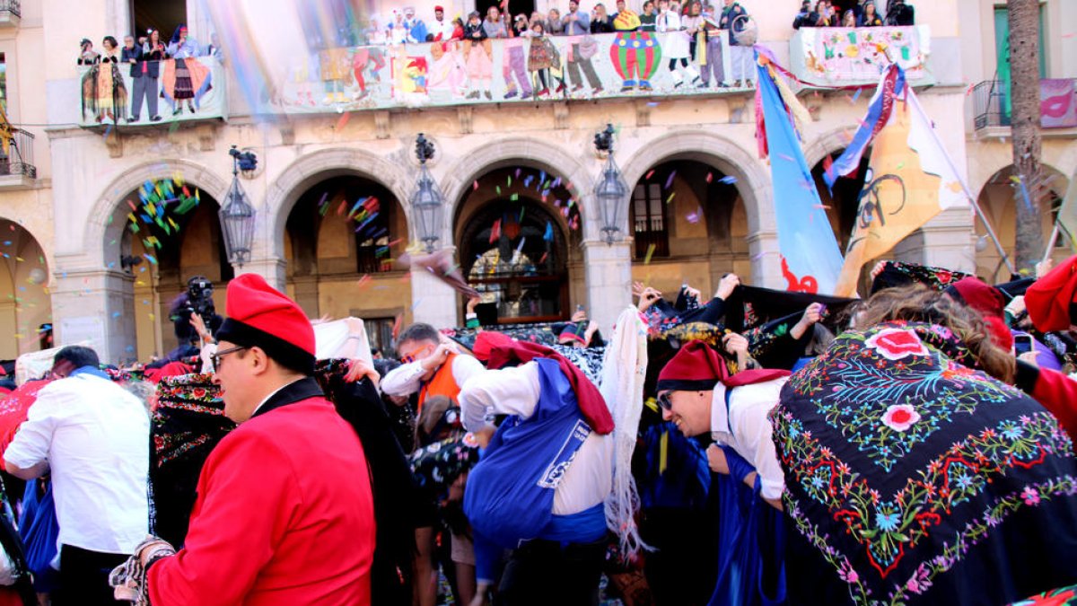 Guerra de caramels del Carnaval de Vilanova i la Geltrú