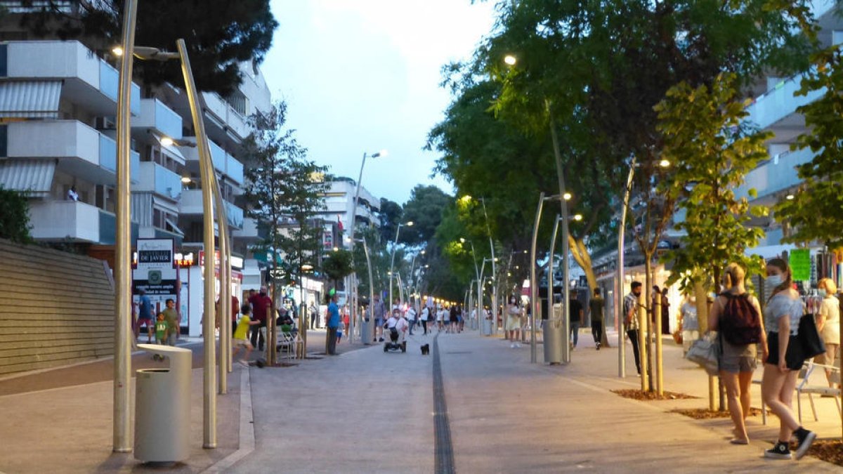 Imatge d'arxiu de l'avinguda de Carles Buigas de Salou.