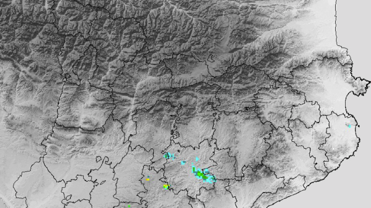 Imágenes del satélite meteosat con los chubascos que hay desde primera de la mañana.
