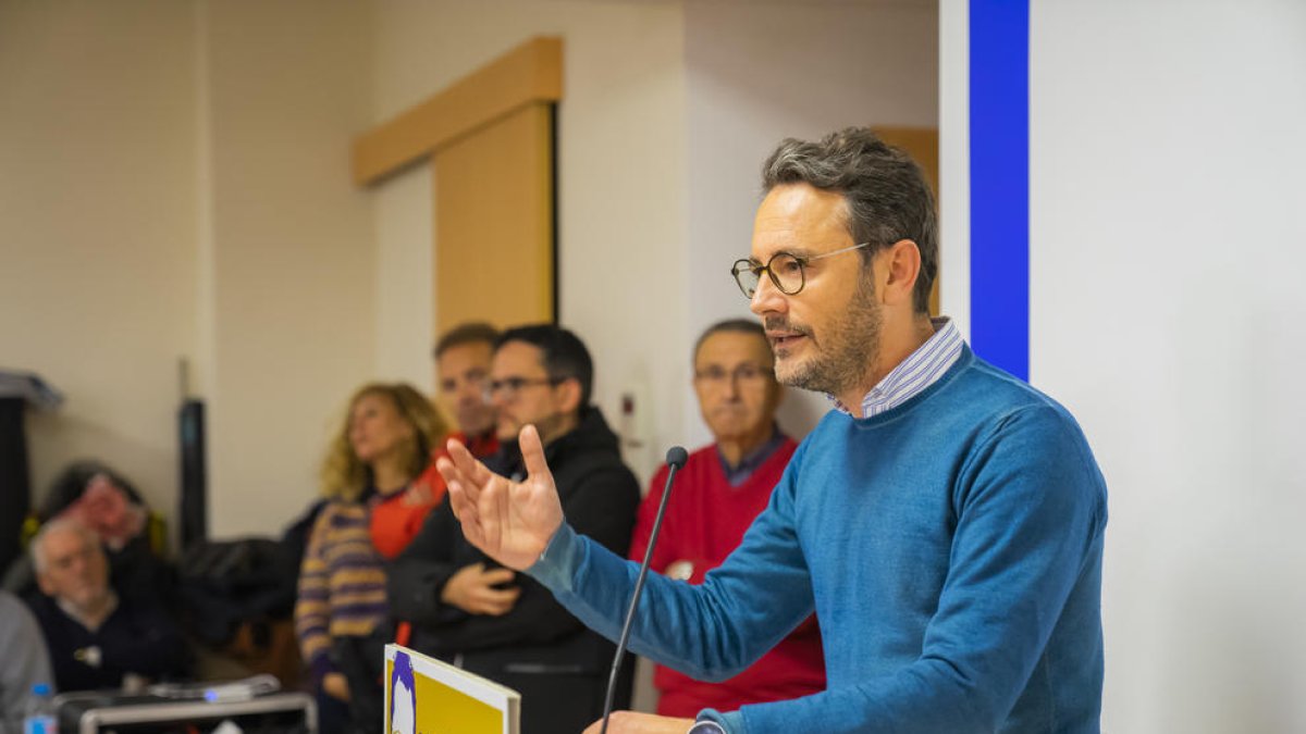 Pere Segura, ahir, al local de Vila-seca Segura, la seu del partit, on es va celebrar l'assemblea.