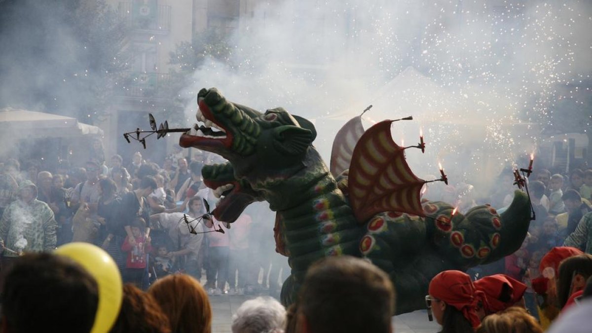 Imatge d'arxiu del Drac de Sant Jordi de Valls.