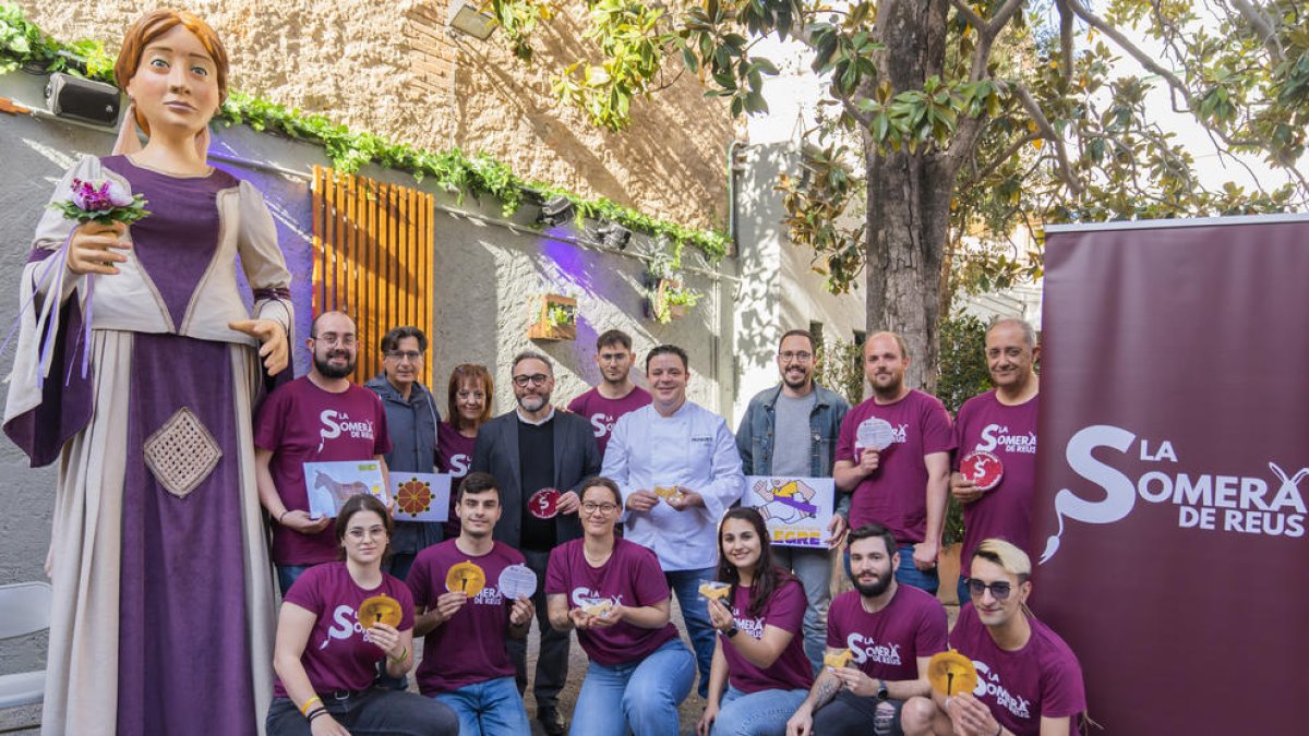 Imagen de la presentación del proyecto, con Casas, de la Fuente y el concejal Daniel Recasens.