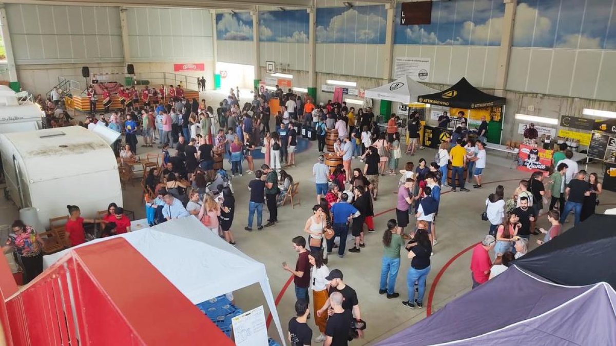 Imagen de la 2ª Muestra de Mayo de Cerveza Artesana de Castellvell del Camp.