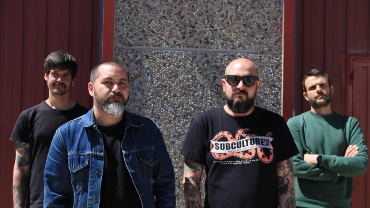 Els quatre integrants de la banda de punk rock Crim, que estrenen disc 'Cançons de mort'.