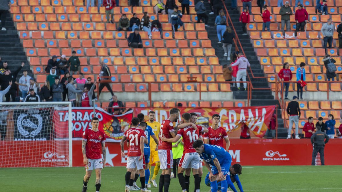 Los jugadores del Nàstic celebrando la victoria contra el Calahorra, el último duelo al Nou Estadi.