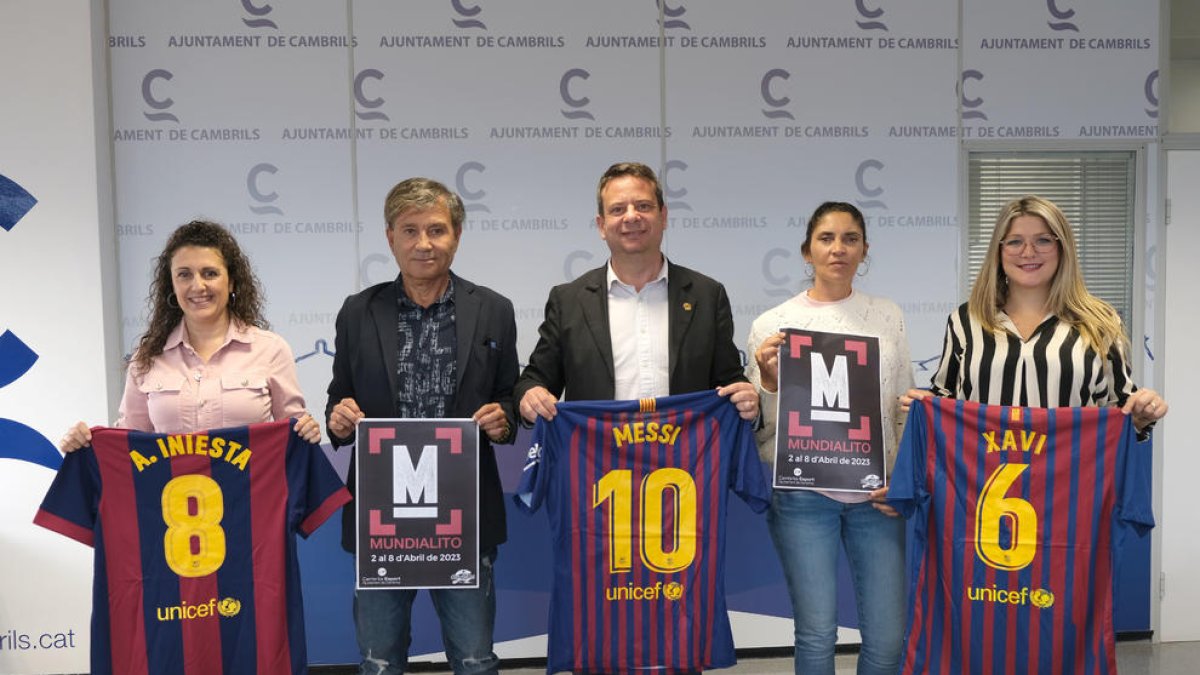 Presentació del Mundialito de futbol base que se celebrarà a Cambrils del 2 al 8 d'abril.