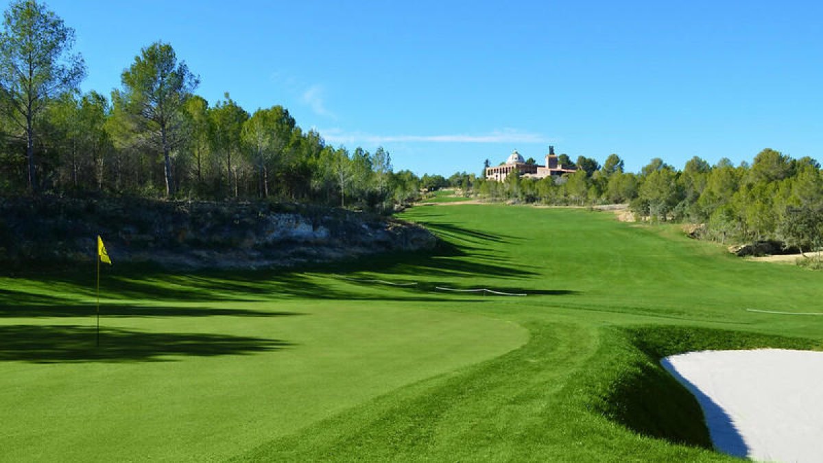 Golf Costa Daurada substituirà l'herba dels camps de golf i pitch & putt