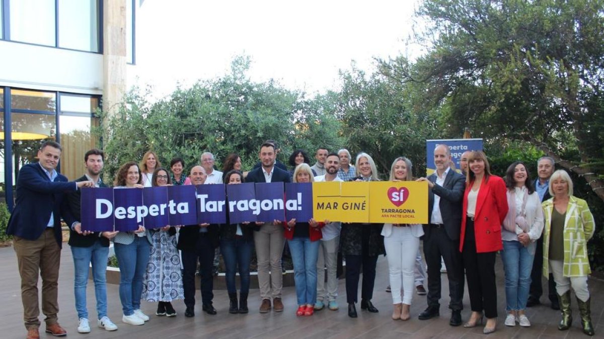 Acte de presentació de la llista de Pacte Local amb Mar Giné al capdavant.