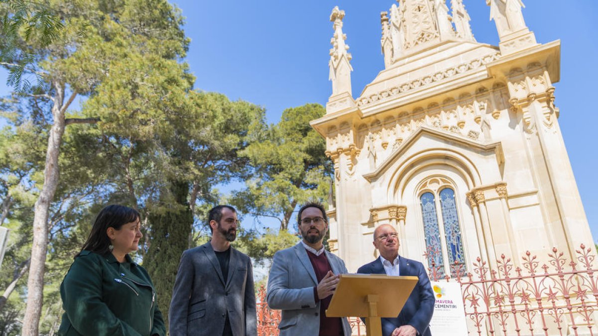 Imatge de l'acte d'inauguració del conjunt monumental.