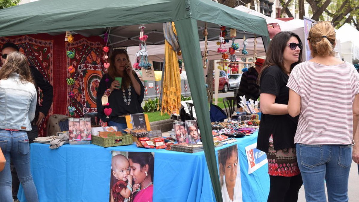 Imatge d'una edició anterior de la Festa del Comerç Just.