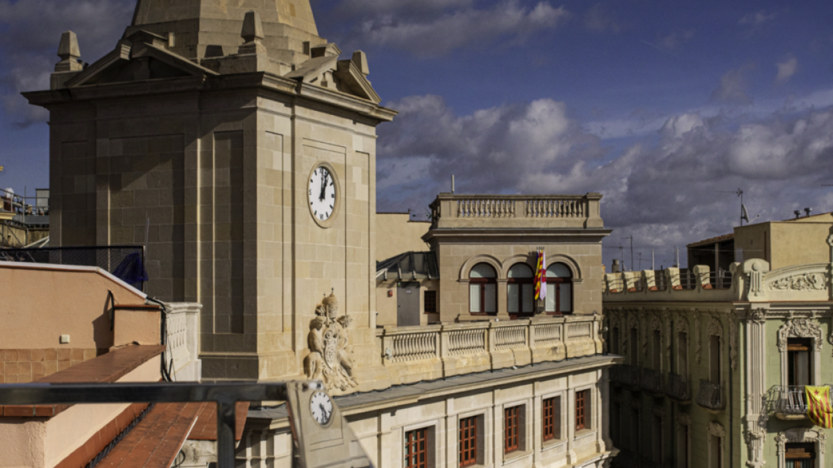 Imagen de archivo de la fachada del Ayuntamiento de Reus.