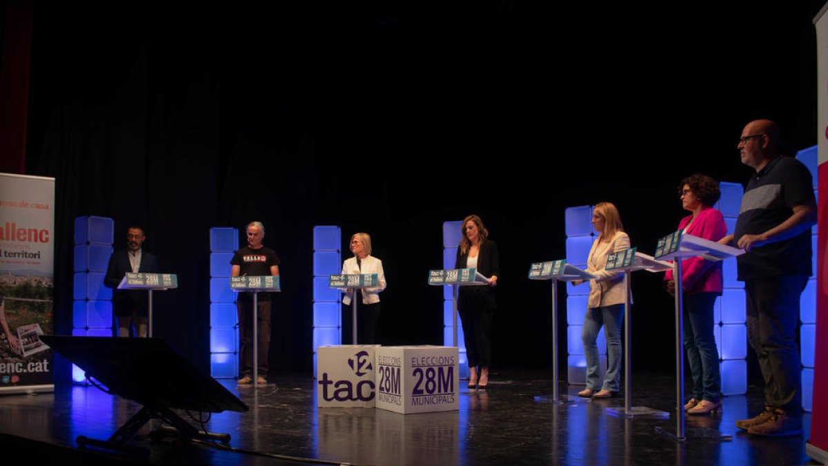 Imatge del debat de candidats que es va fer sobre l'escenari del Teatre Principal.