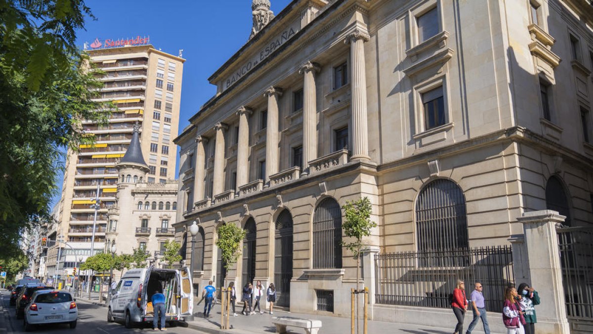 Imatge d'arxiu del Banc d'Espanya de Tarragona, a la Rambla Nova.