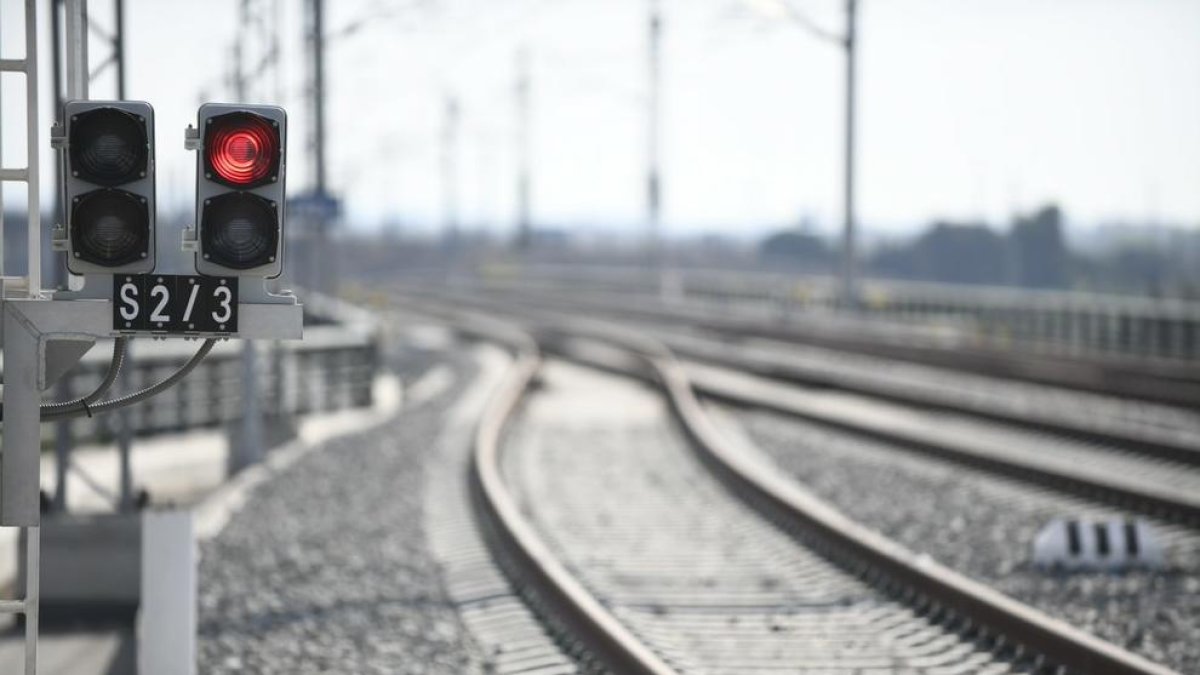 Transportes invertirá 32,3 millones en la mejora de las infraestructuras ferroviarias de Tarragona y Lleida.