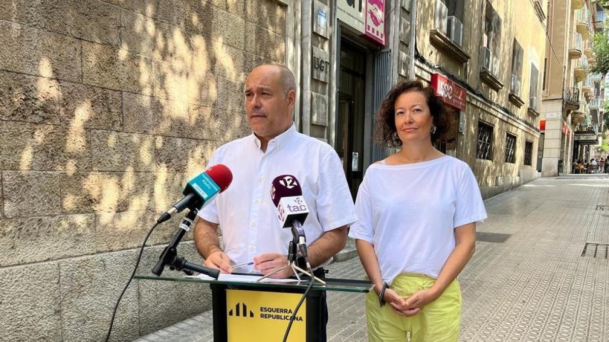 Jordi Salvador cabeza de lista de ERC por Tarragona en el Congreso y Laura Castel, candidata al Senado por Tarragona.