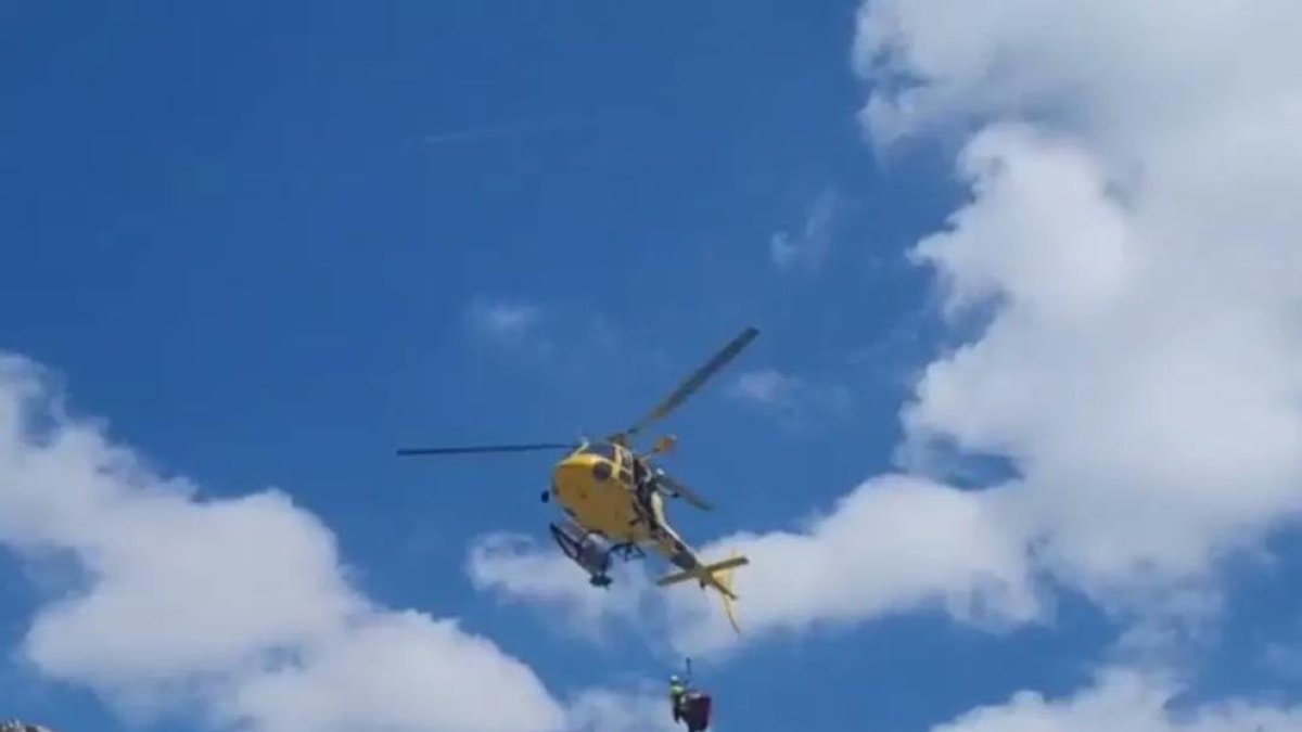 Una de las imágenes del rescate de este martes en los Estanhots de Molières.