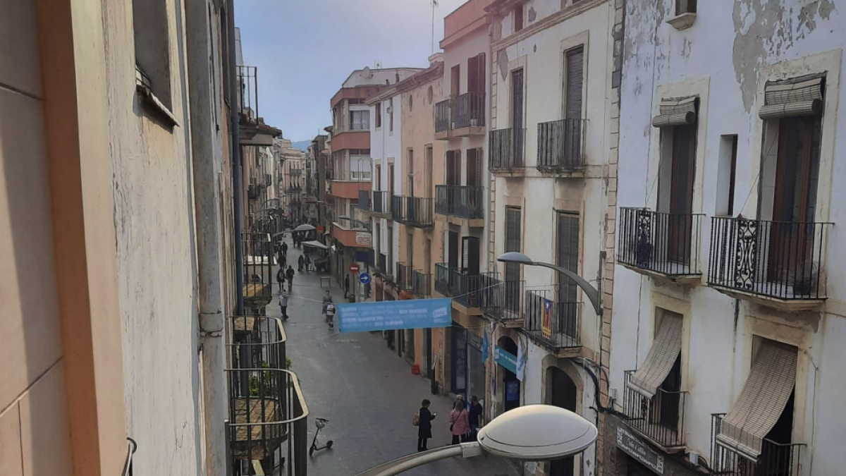 Las sedes electorales de los partidos se encuentran en un espacio concentrado del municipio.