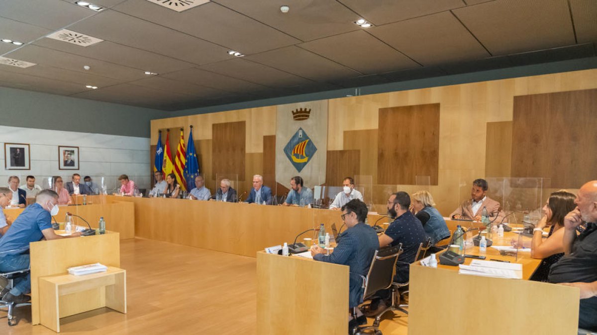 Imatge d'arxiu d'una sessió plenària municipal de Salou.