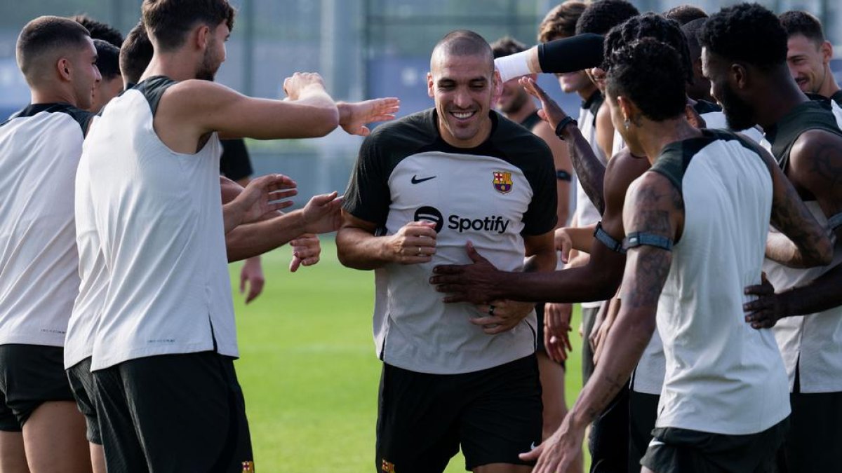 Oriol Romeu en el seu primer entrenament amb el FC Barcelona després del seu retorn.