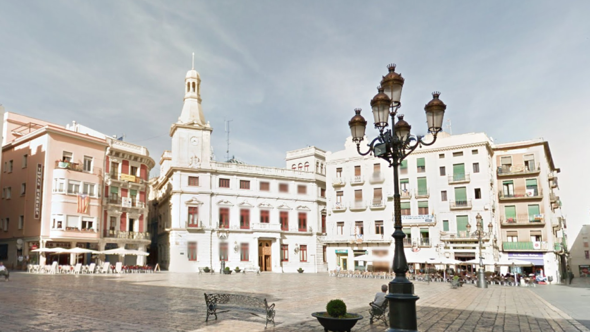 Imatge de la plaça del Mercadal de Reus.