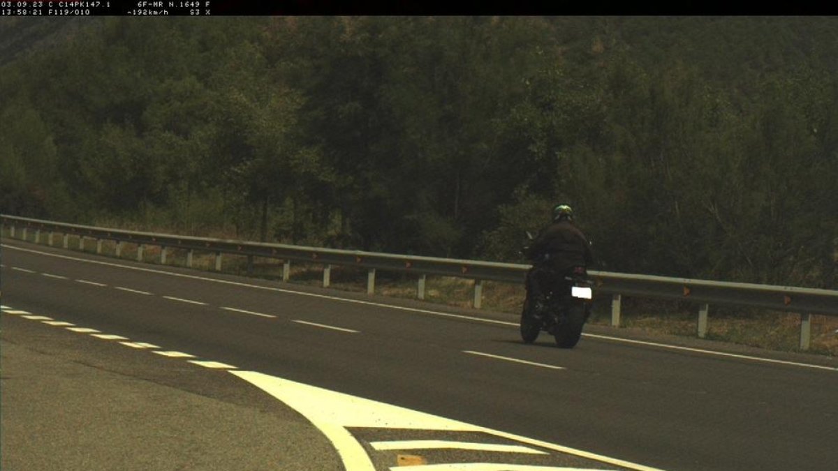 Motorista circulant a 192 quilòmetres per hora per la C-14 a Peramola.