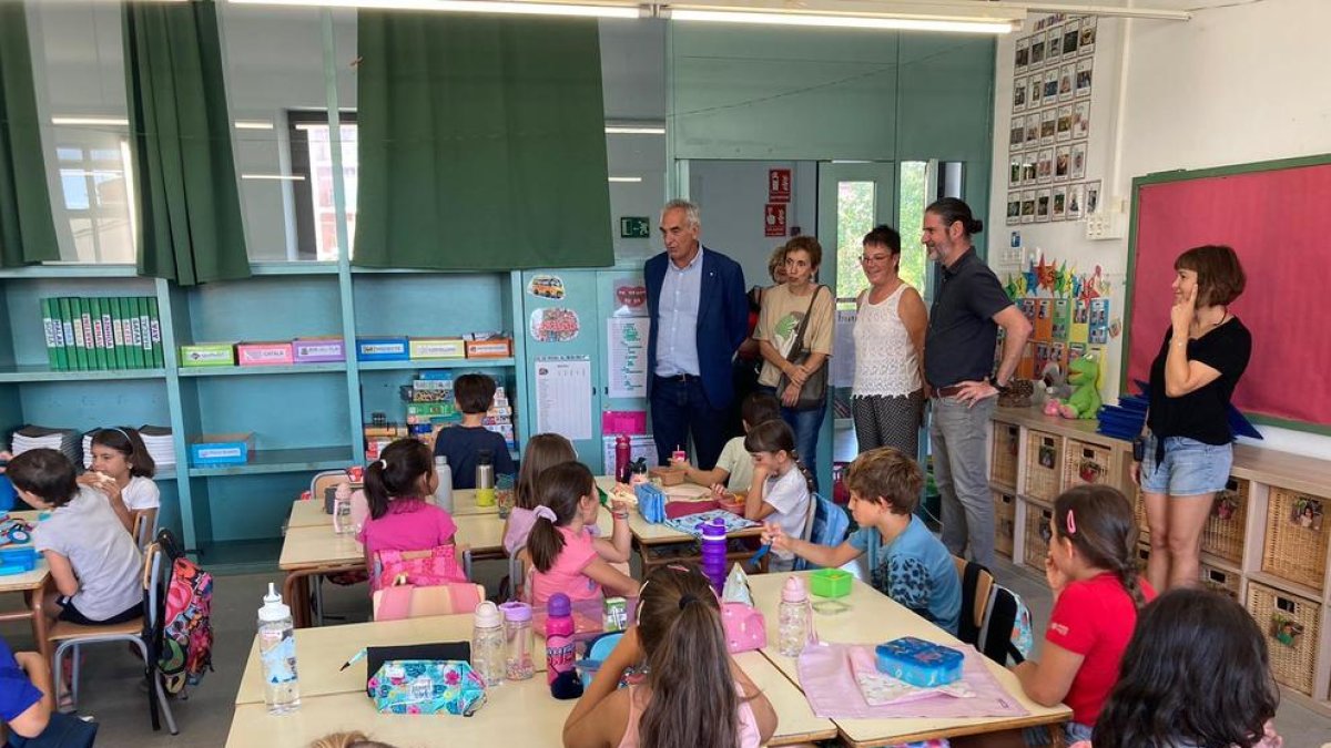 El delegat del Govern ha visitat aquest matí l'escola Antoni Vilanova de Falset