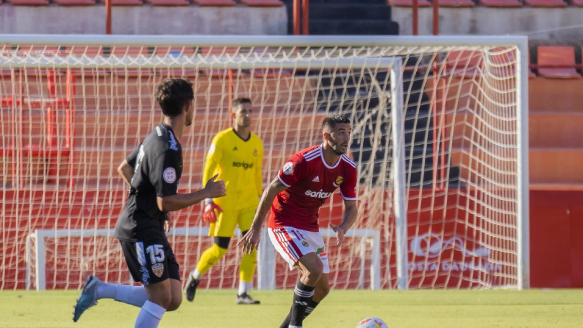 Borja Martínez fue uno de los jugadores más destacados durante el partido de entrenamiento de ayer.