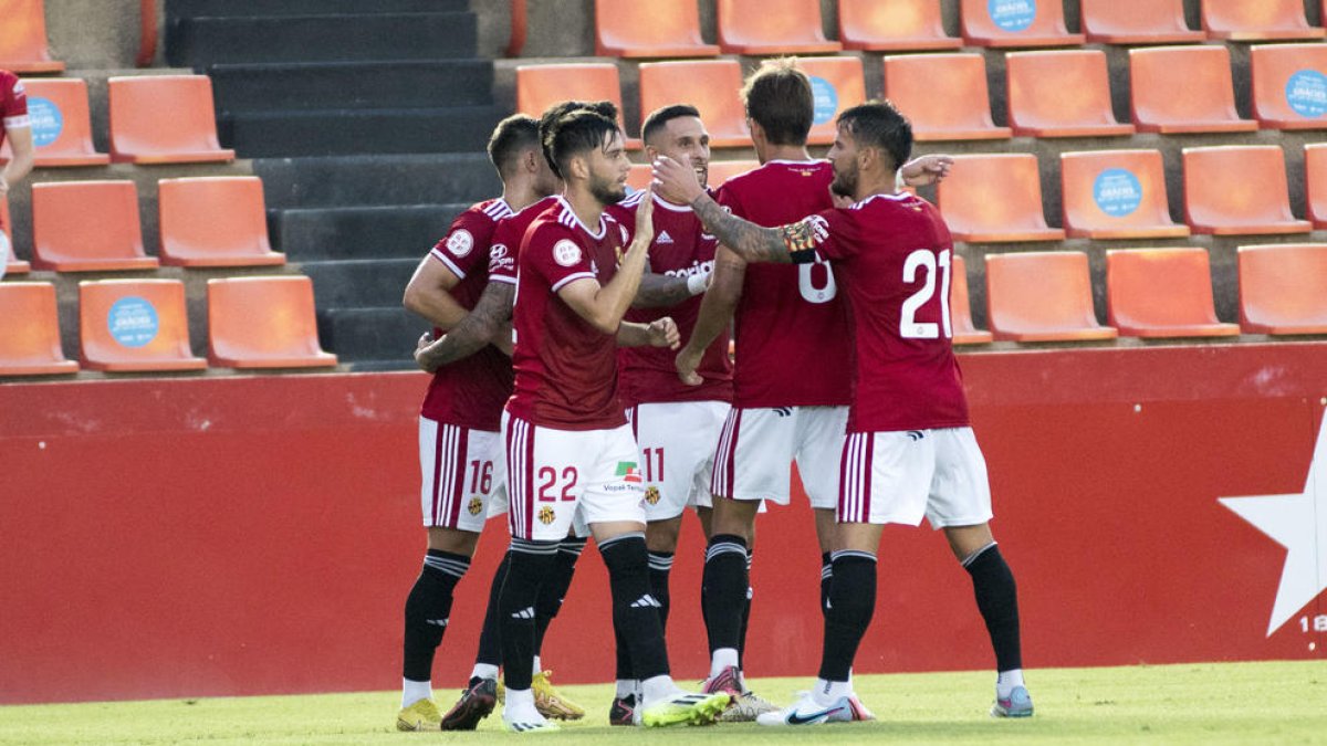 L'útlim fitxatge del Nàstic, Jaume Jardí, durant la celebració del seu gol contra l'Andorra.