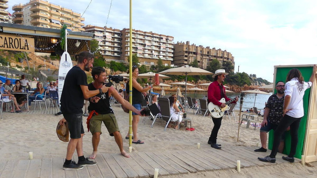 Imatge de la gravació d'un videoclip a Salou.