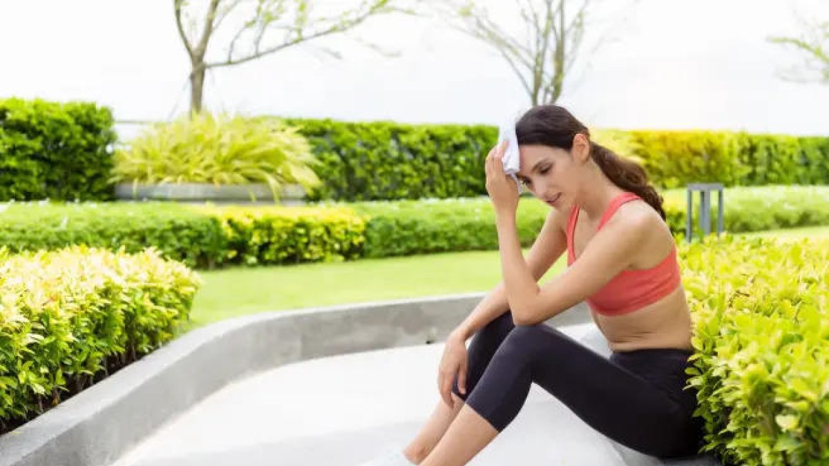 Mujer entrenando.