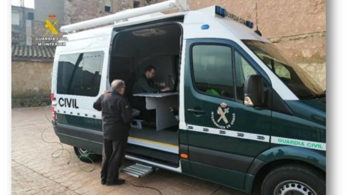 Imatge d'una unitat mòbil de la Guàrdia Civil d'intervenció d'armes.