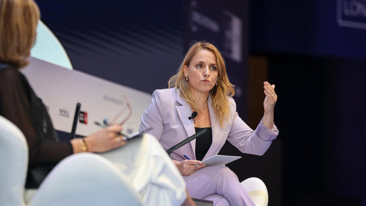 La consejera de Economía, Natàlia Mas, interviene en la reunión anual del Círculo de Economía.