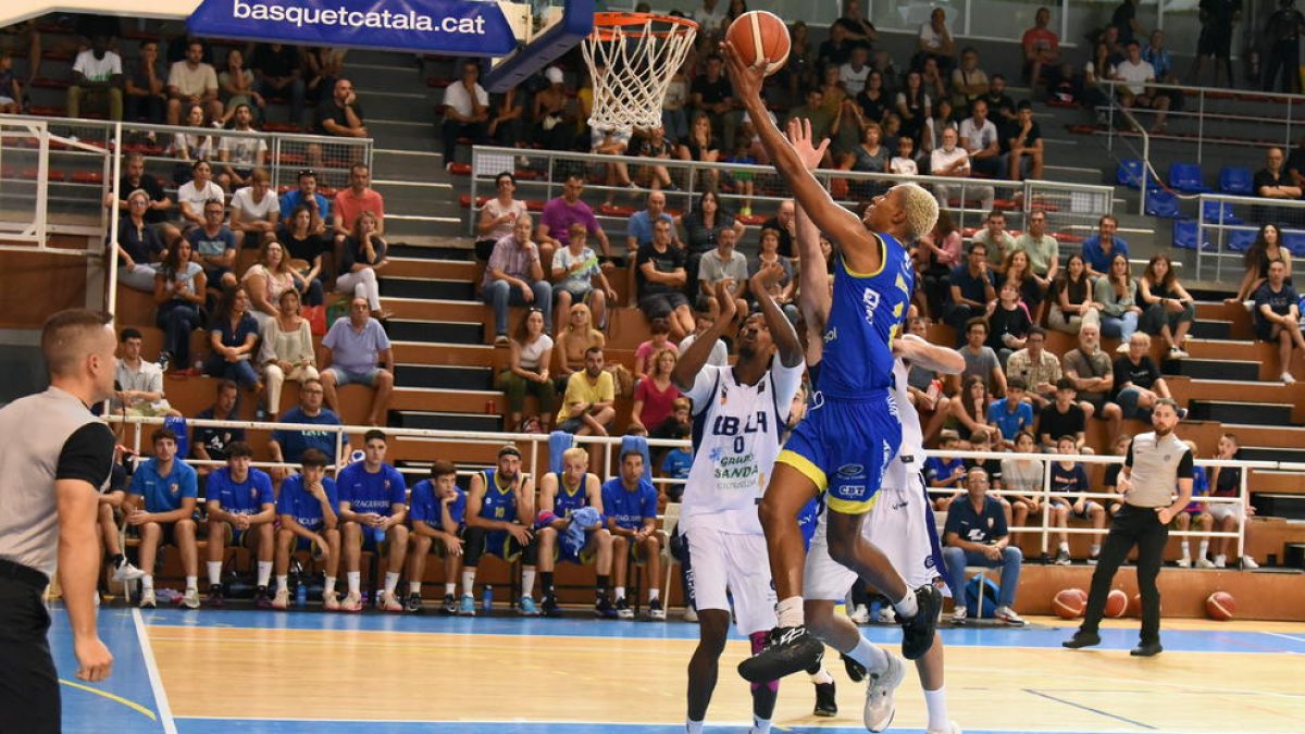 El CBT cae al Serrallo contra l'Hospitalet (49-62)