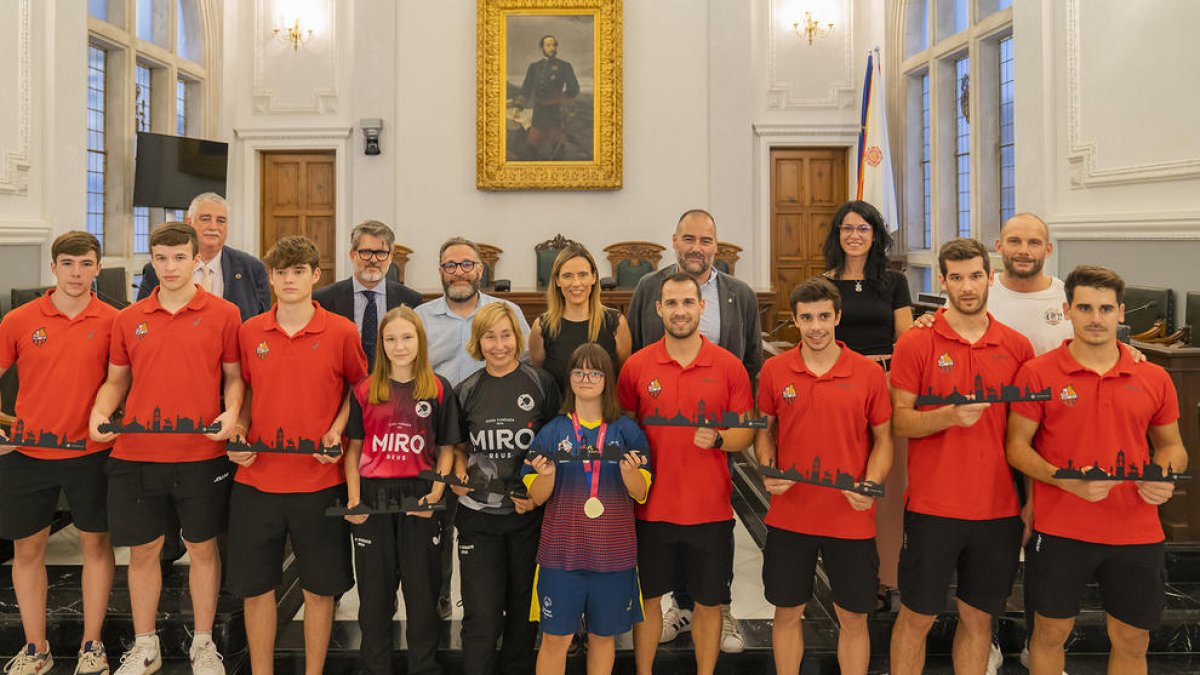 Imatge de la recepció dels esportistes a l'Ajuntament de Reus.