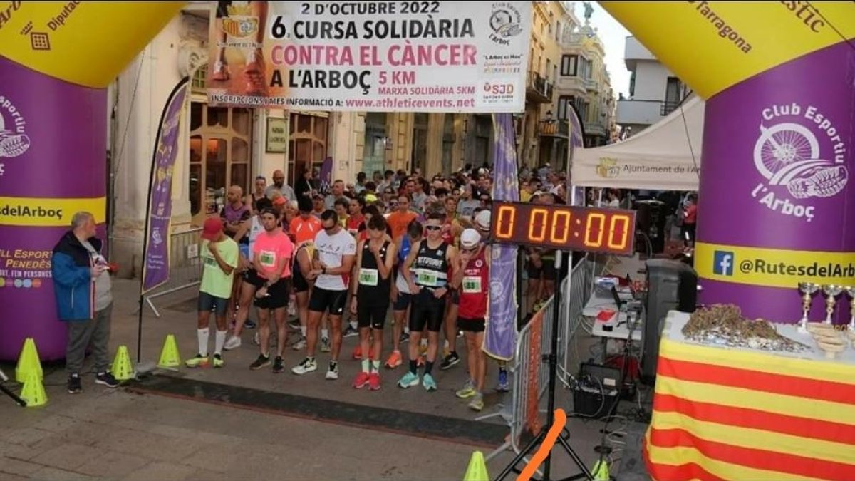 La recogida de dorsales será el sábado 30 de septiembre por la tarde de las 17.30 a las 20.30h y el mismo domingo 1 de octubre de las 07.45h a las 08.45h en la Casa de Cultura.