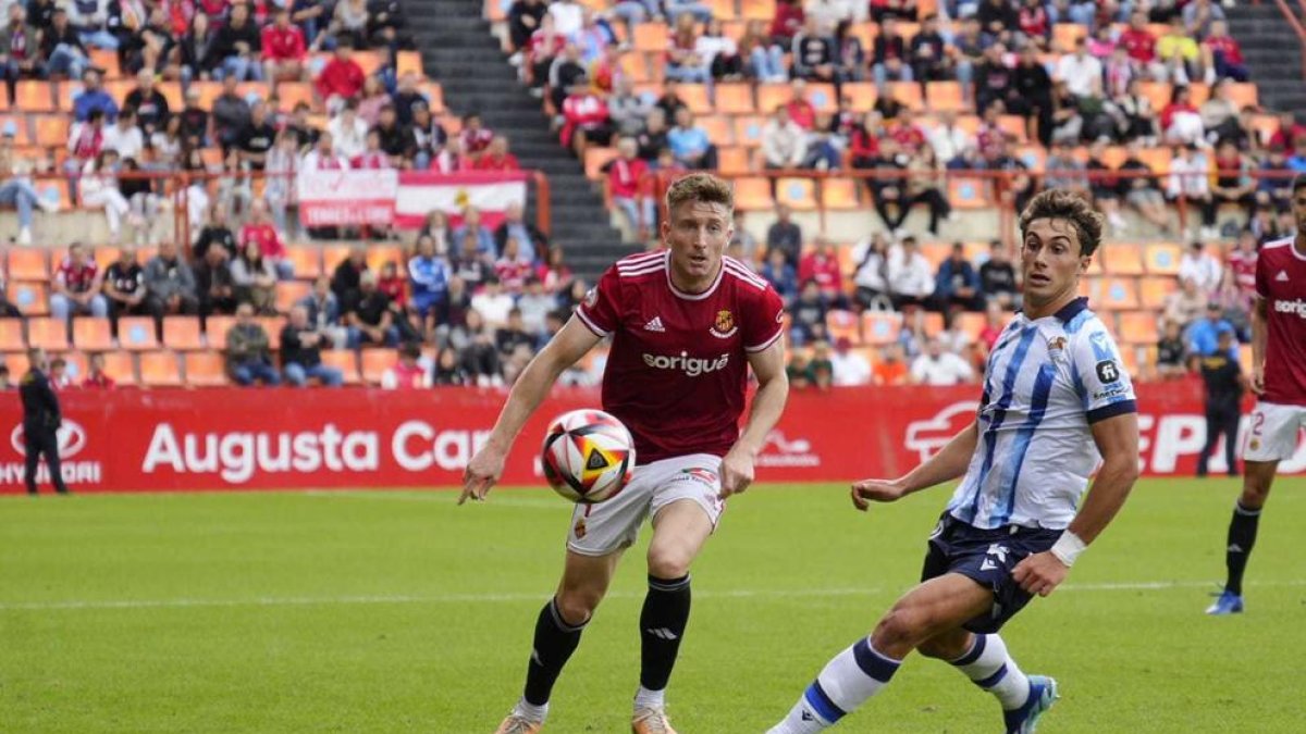 El Nàstic ensopega en quatre minuts (2-2)