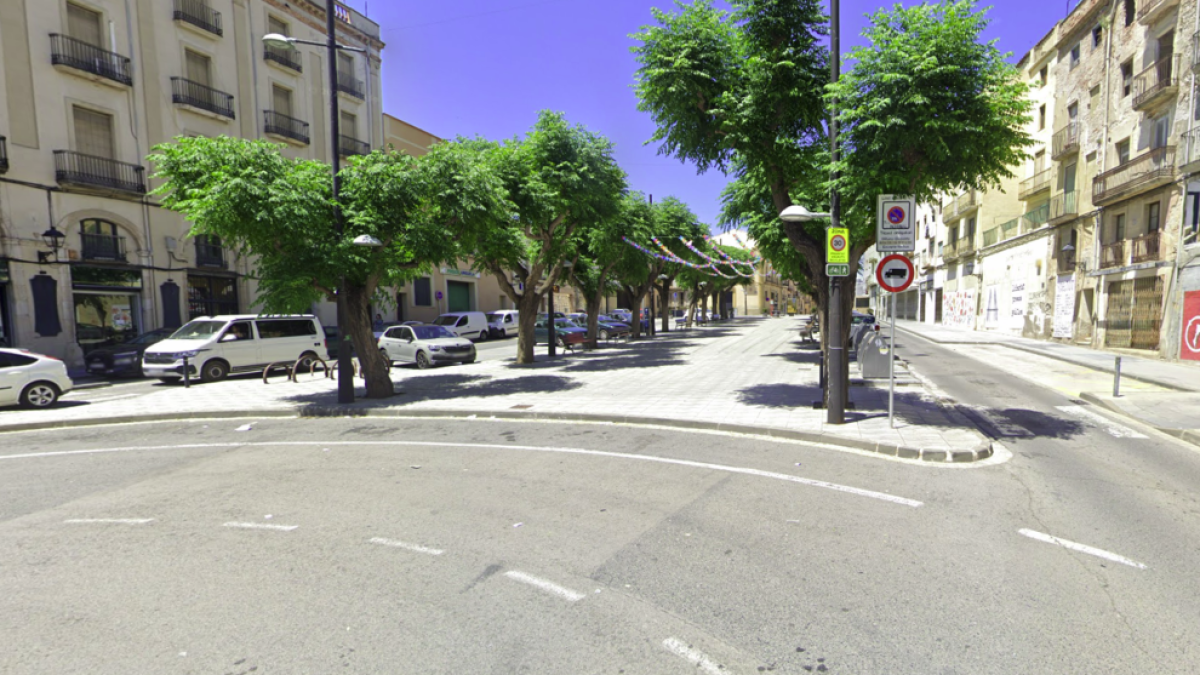 Imatge de la plaça del Portal Nou de Valls.