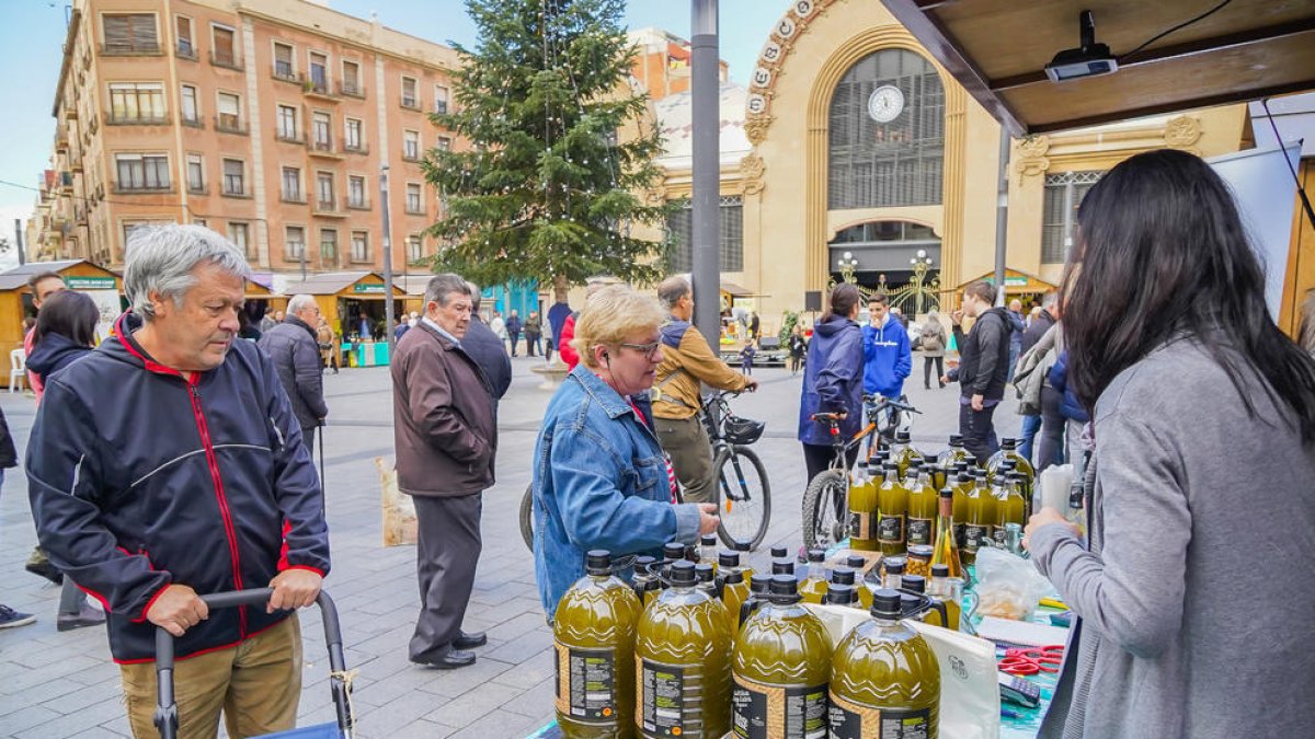 Imatge d'arxiu de la Fira de l'Oli Nou a la plaça Corsini de Tarragona.