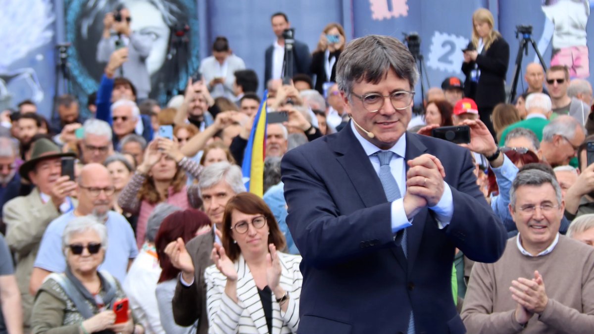 El candidat de Junts a les eleccions del 12-M, Carles Puigdemont, a l'acte públic d'Elna.