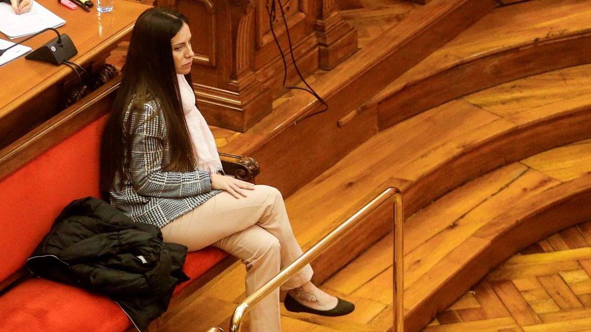 Imatge de l'acusada Rosa Peral en la sessió del judici del 16 de març del 2020.