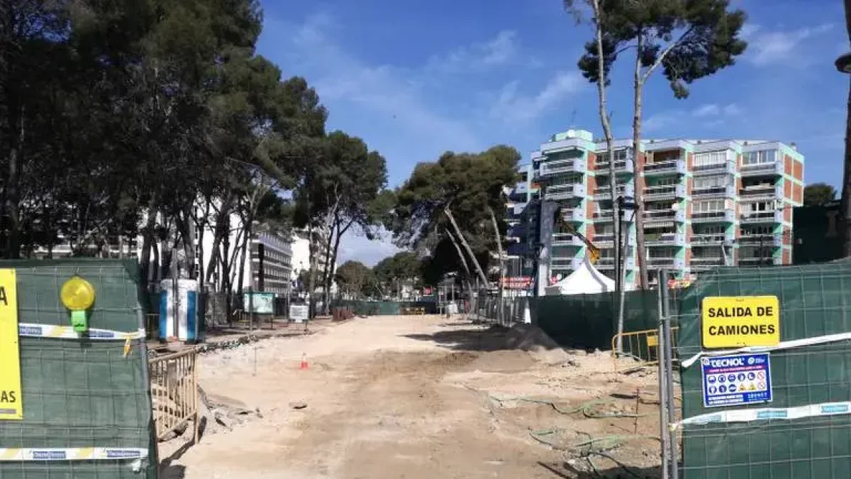 La cruïlla entre els carrers Vendrell i Carles Buïgas a Salou romandrà tallada al trànsit durant un mes.