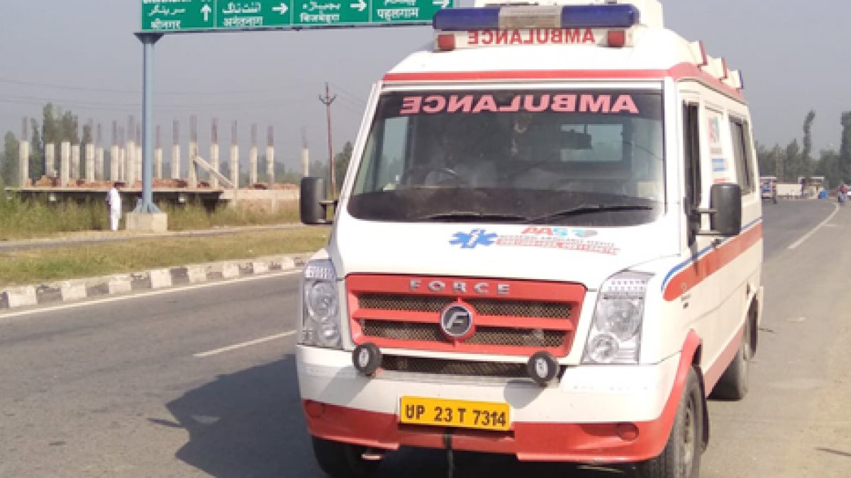 Imagen de archivo de una ambulancia en Nueva Delhi.