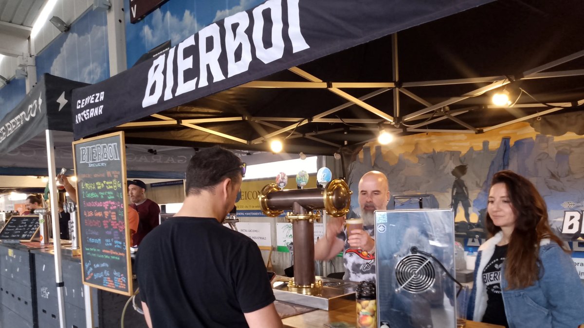 Els visitants van poder gaudir de més de 50 referències de cervesa.