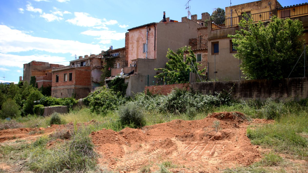 Terrenys on s'ubicarà el nou Arxiu Comarcal de la Conca després dels treballs arqueològics.