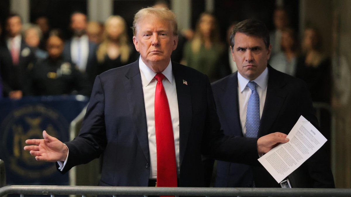 El candidat presidencial republicà i expresident nord-americà Donald Trump en arribar al judici a la Cort Suprema de l'Estat de Nova York