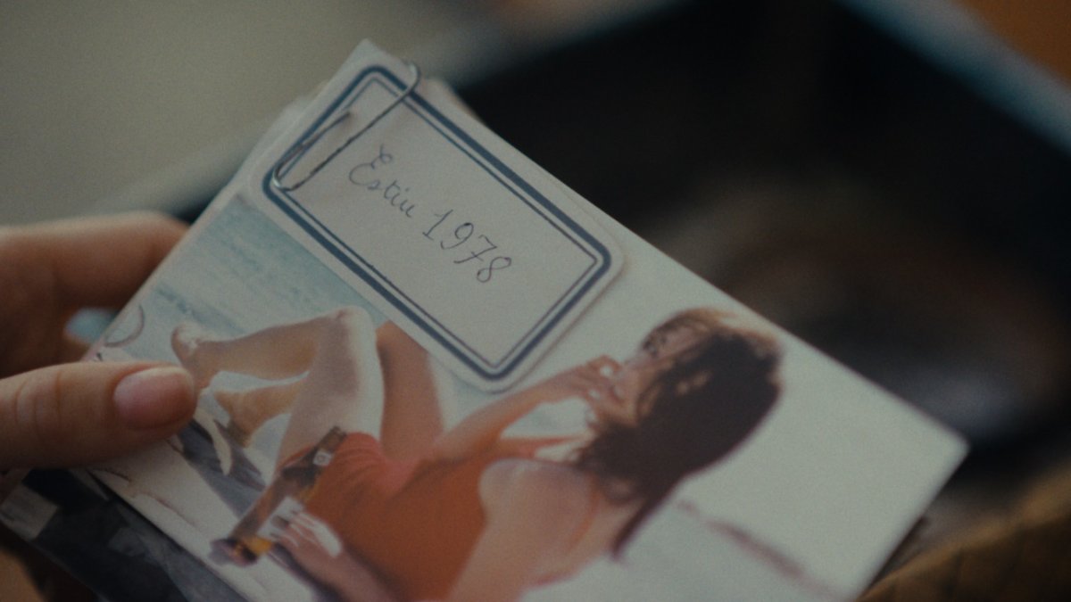 Una 'frame' de la campanya publicitària 'Estiu 78' d'Estrella Damm.