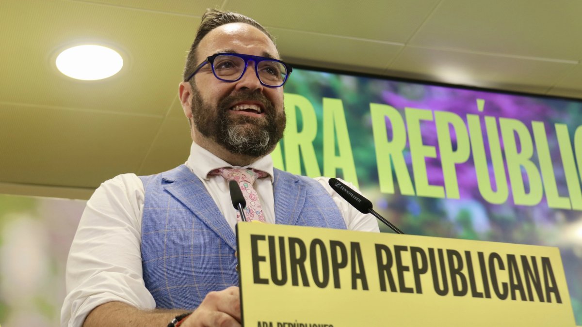 El secretari general adjunt i portaveu d'ERC Juli Fernàndez valora la participació de les eleccions europees