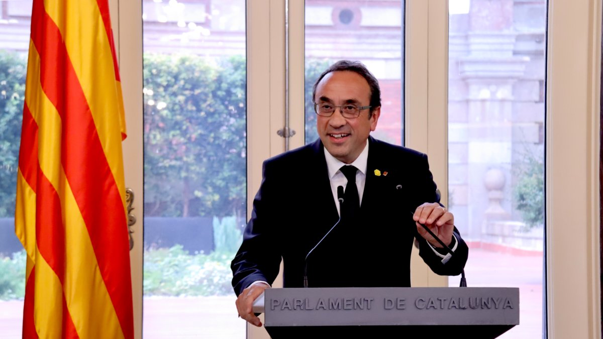 El president del Parlament, Josep Rull, compareix després de la ronda de consultes per la investidura.